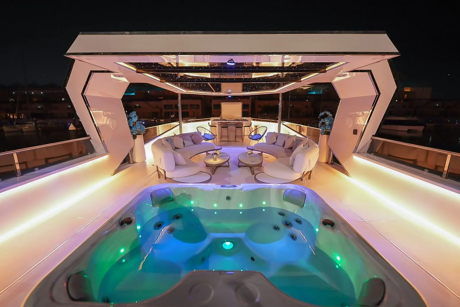 Celestia birthday yacht with jacuzzi in Abu Dhabi (3)