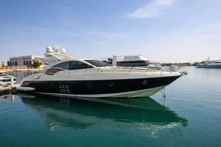 Diamond Hour 68 superyacht in Abu Dhabi (3)