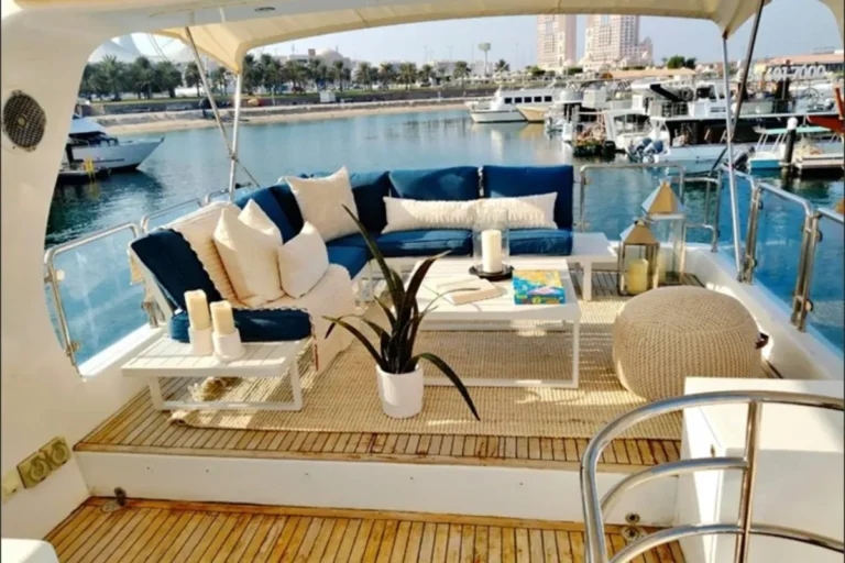 Golden Garland birthday yacht in Abu Dhabi (2)