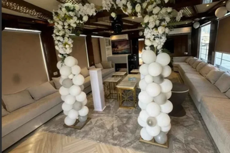 Milestone House 66 birthday houseboat in Abu Dhabi (5)