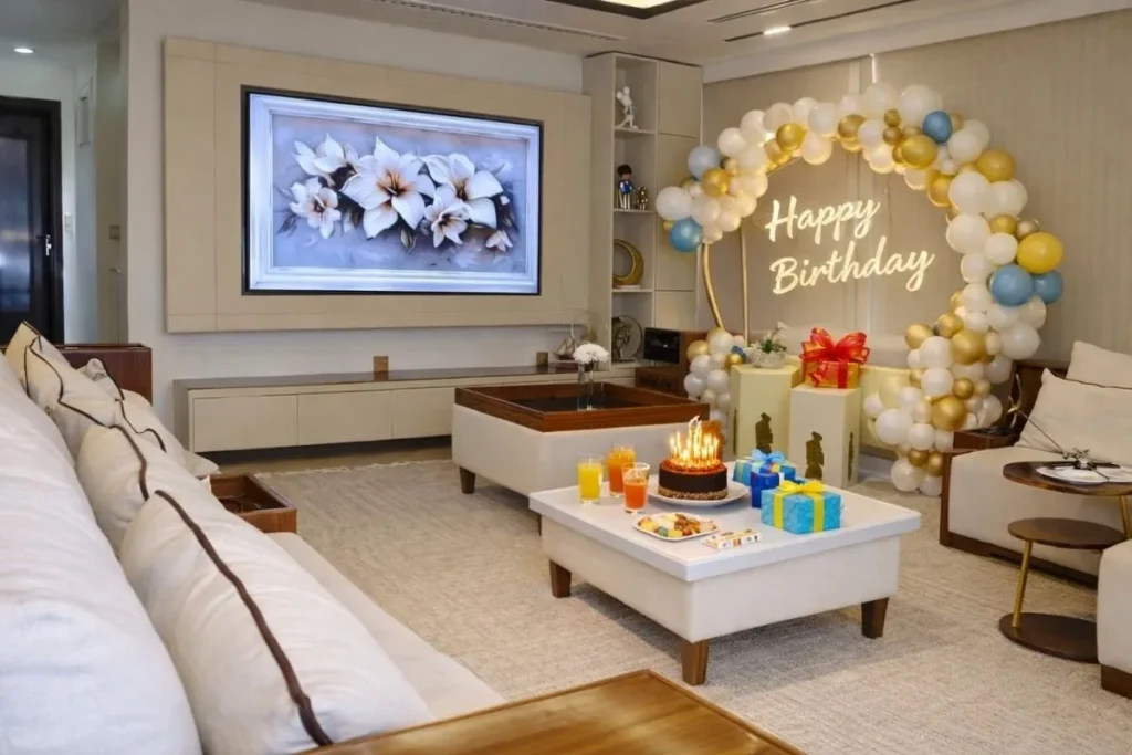 Serenade birthday yacht in Abu Dhabi (2)
