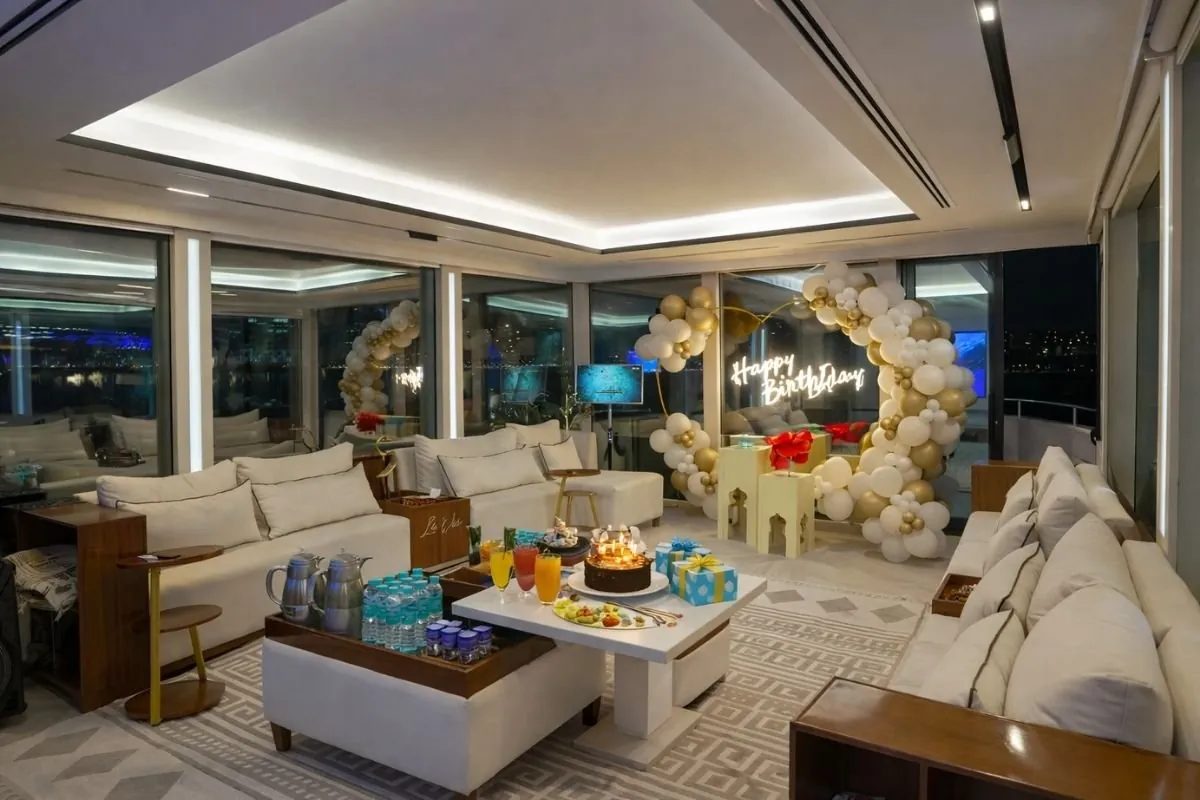 Serenade birthday yacht in Abu Dhabi (4)