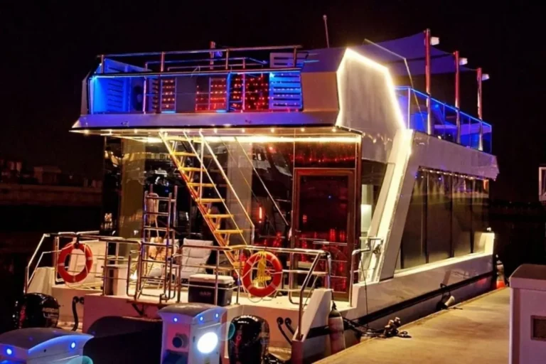 Serenade birthday yacht in Abu Dhabi (5)